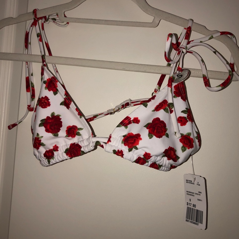 NWT rose bikini top